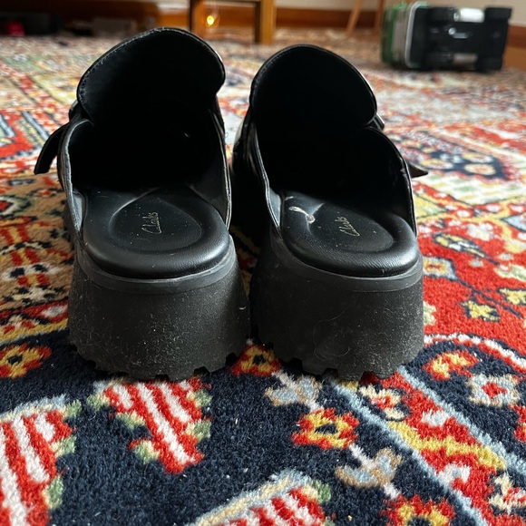 Clarks real leather square toe mules - Picture 3 of 4